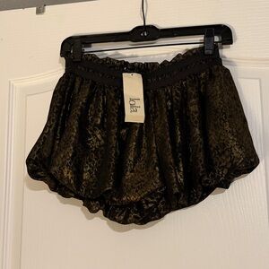 Lola Elegant Black and Gold Mini Skirt